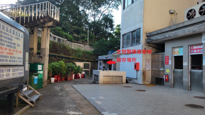 第二教學大樓F區1樓資源回收室旁圖片